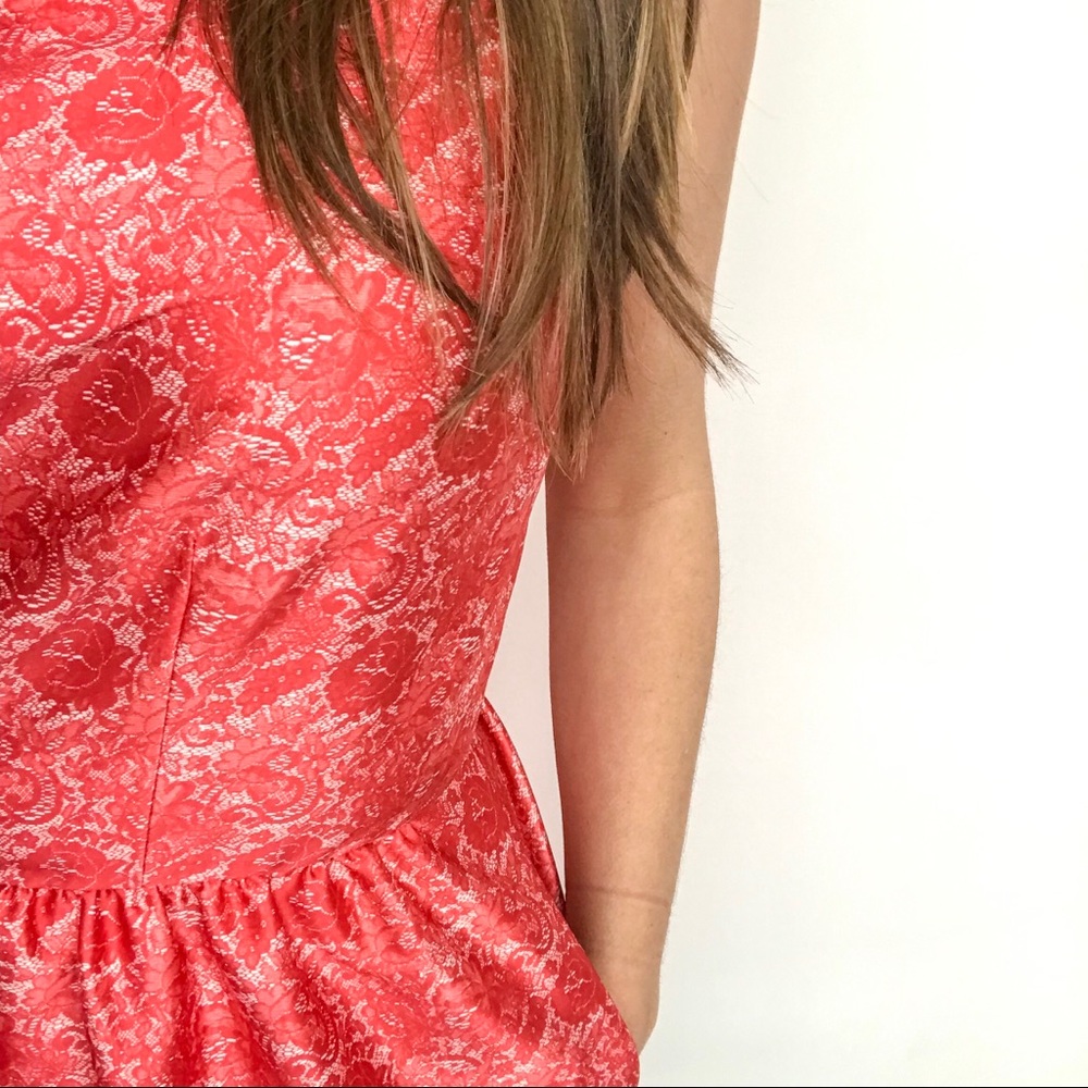 🌟HP🌟 The Limited coral lace dress w/ pockets
